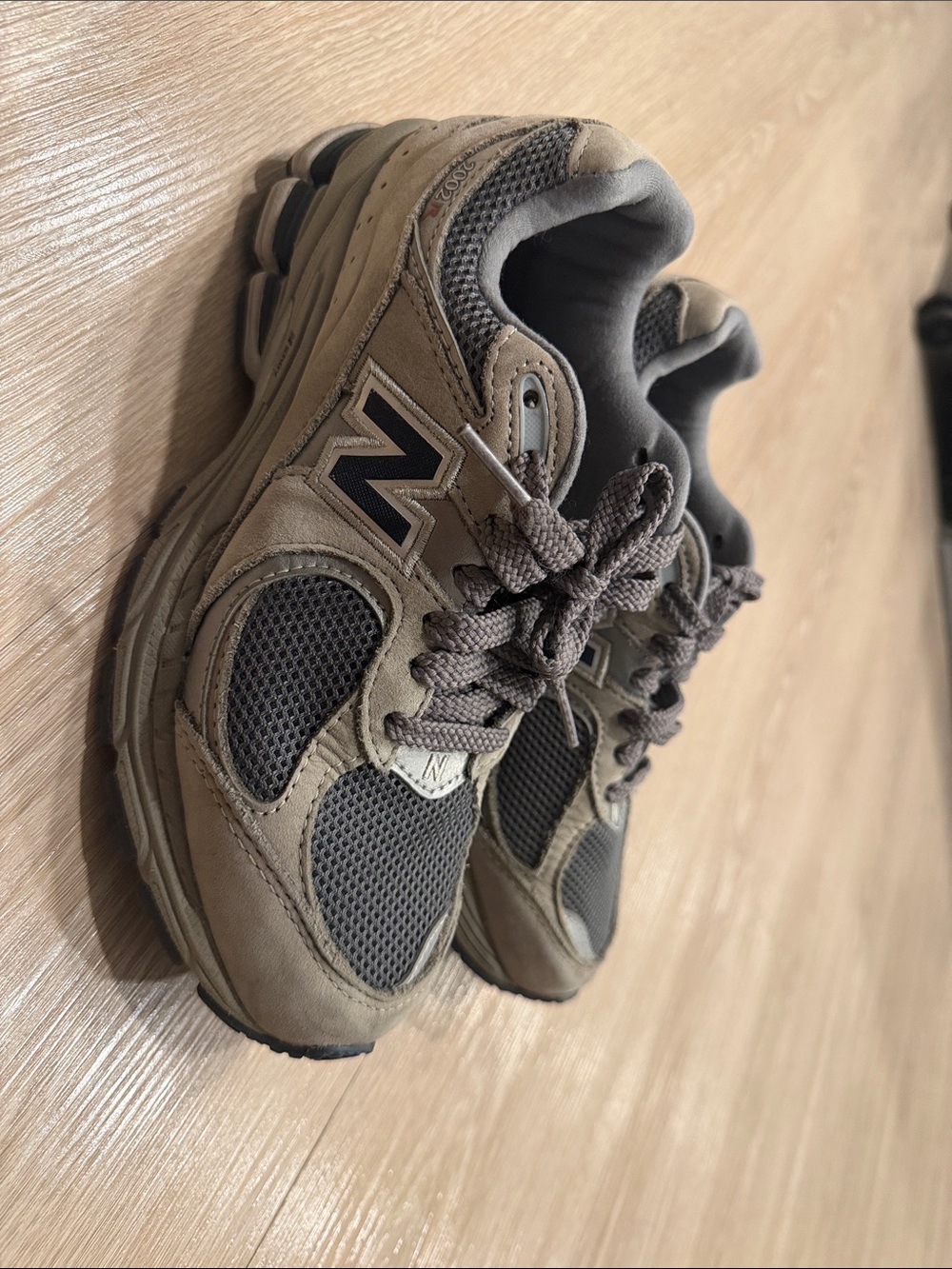 New Balance 2002R Retro Women's Sneakers